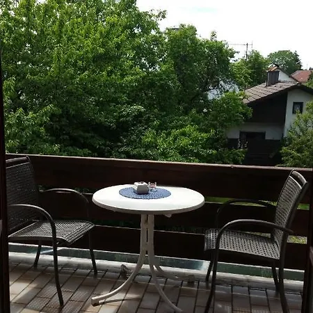 Edel Weiss Gaestezimmer 3*