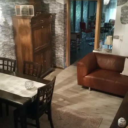 ベッド・アンド・ブレックファスト Edel Weiss Gaestezimmer
