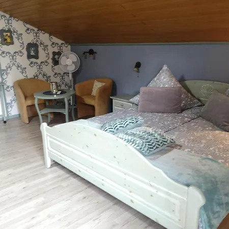 B&B Edel Weiss Gaestezimmer 3*