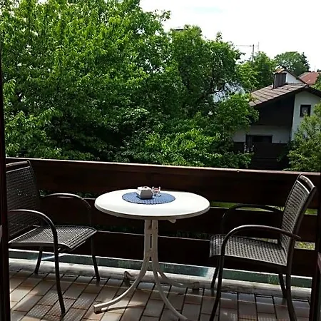 Edel Weiss Gaestezimmer Bed & Breakfast