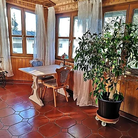 Edel Weiss Gaestezimmer Bed & Breakfast